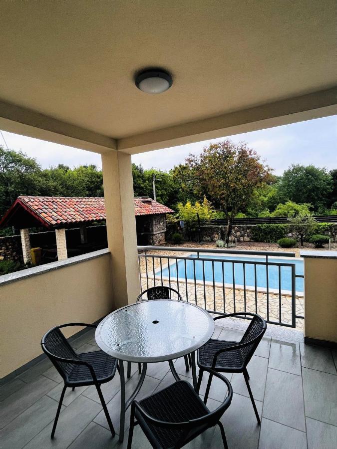 Apartmani Ivica Krk Town Exterior photo