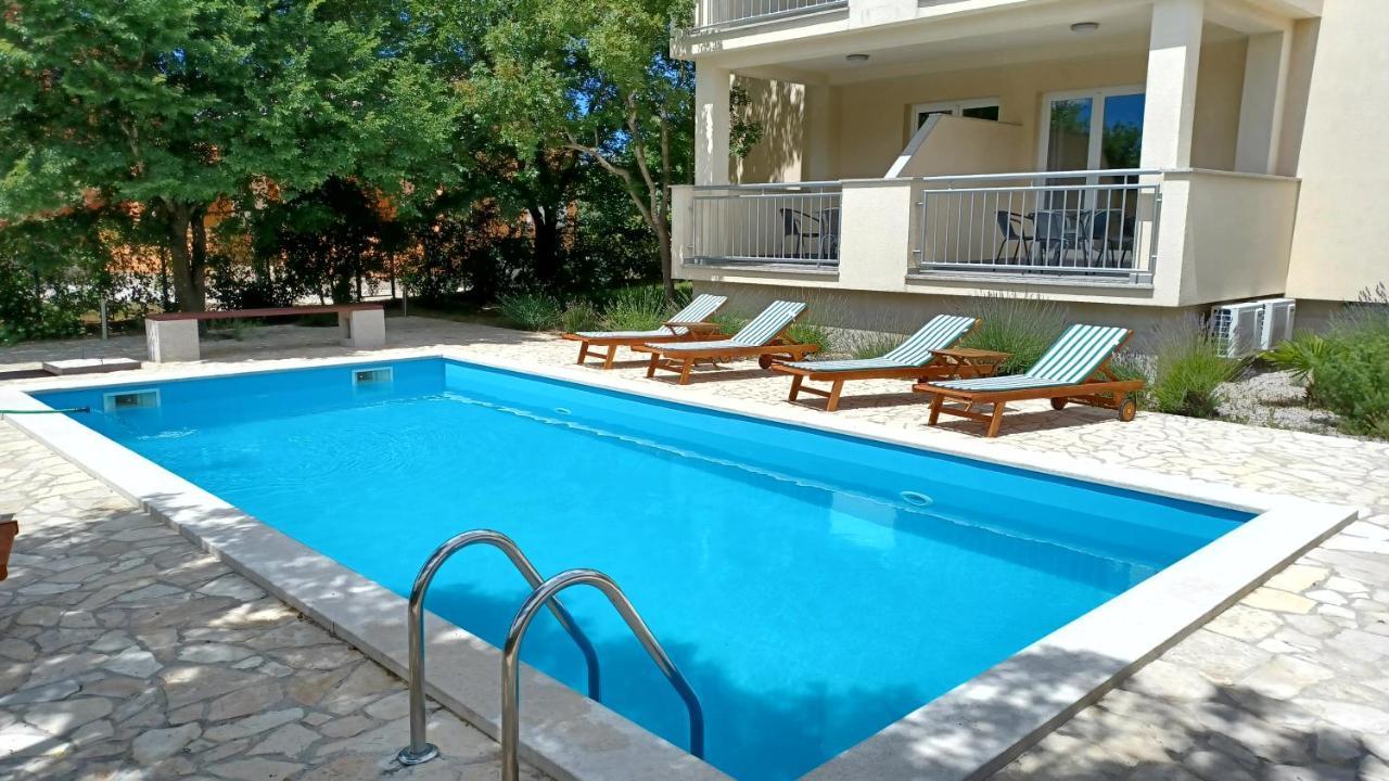 Apartmani Ivica Krk Town Exterior photo