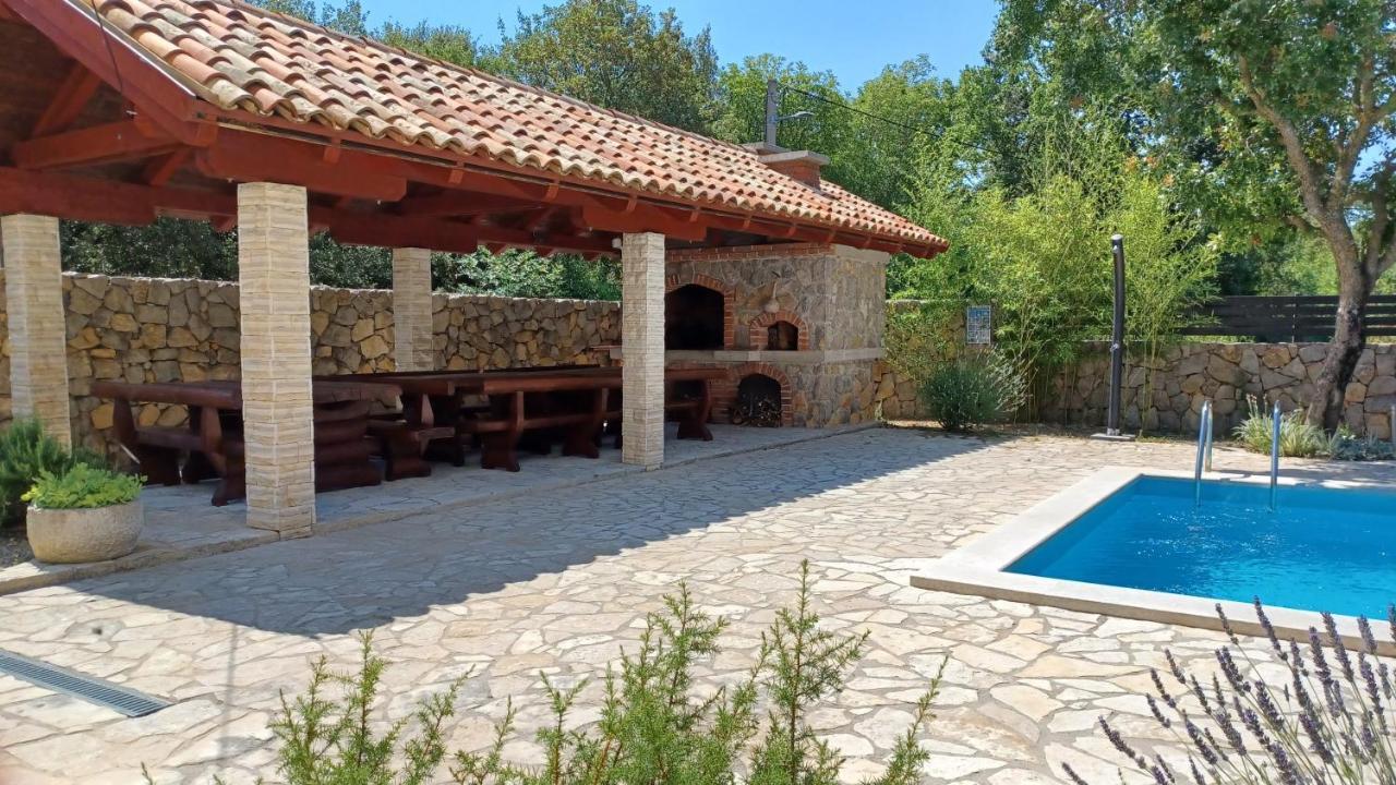 Apartmani Ivica Krk Town Exterior photo