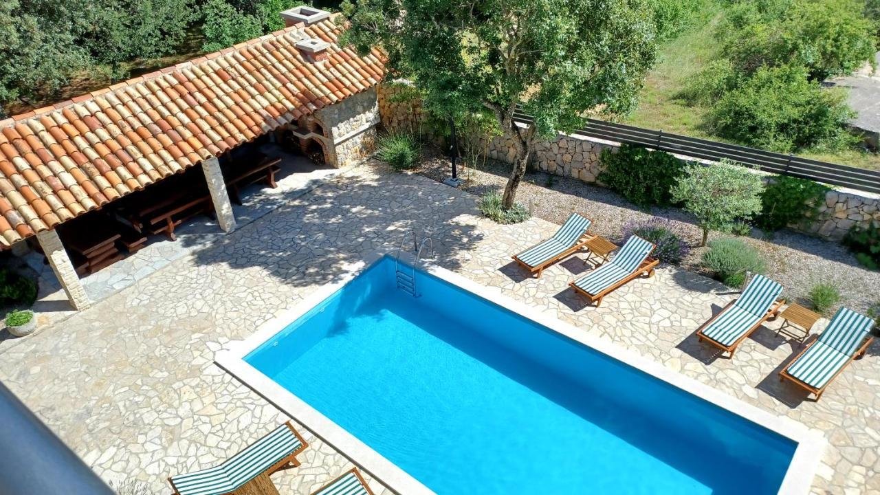 Apartmani Ivica Krk Town Exterior photo
