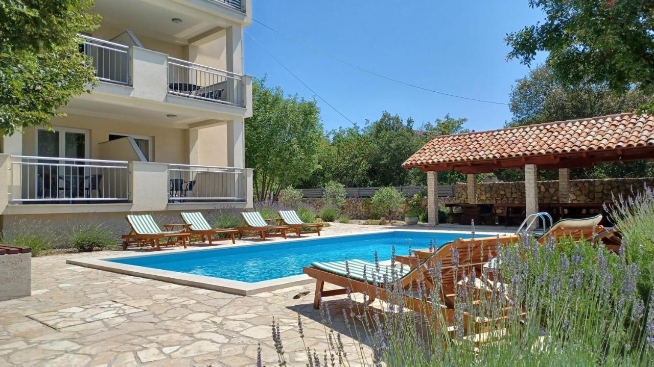 Apartmani Ivica Krk Town Exterior photo